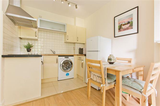 38 Hybreasal House, Kilmainham, Dublin 8, historical listing image 4