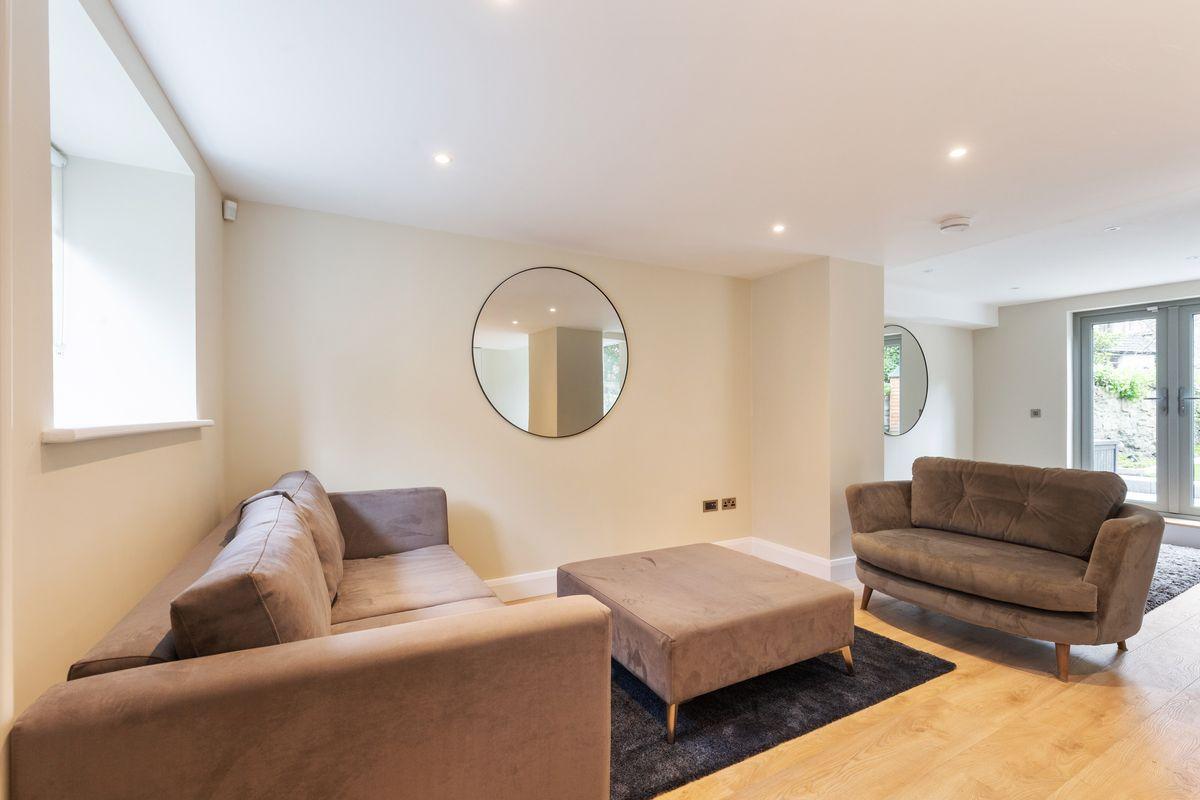 Kismet, 42 Percy Lane, Ballsbridge, Dublin 4, D04E1N8, historical listing image 3