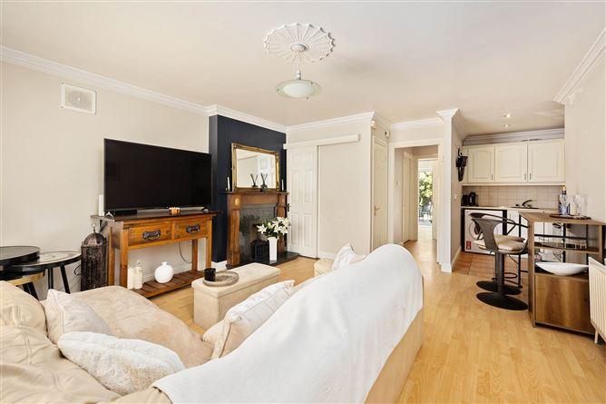 9, Gandon Mews, Co. Dublin, historical listing image 6