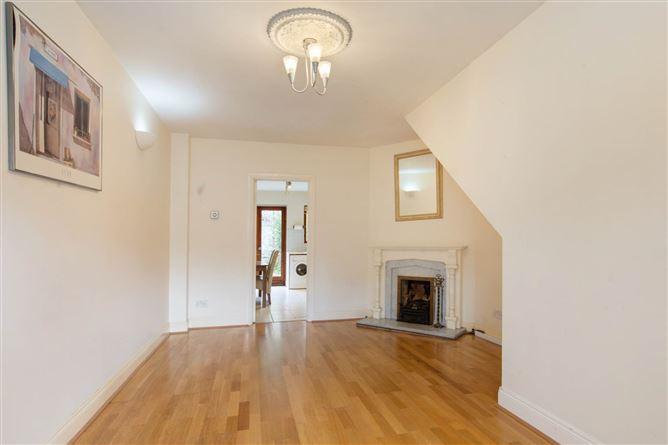 7, Lansdowne Crescent, Dublin 4, historical listing image 4