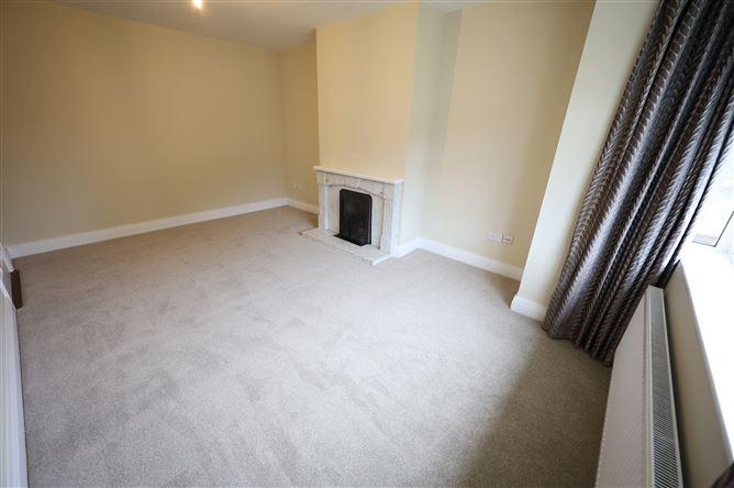 2 The Hollys, Bridgemount, Carrigaline, Cork, historical listing image 4