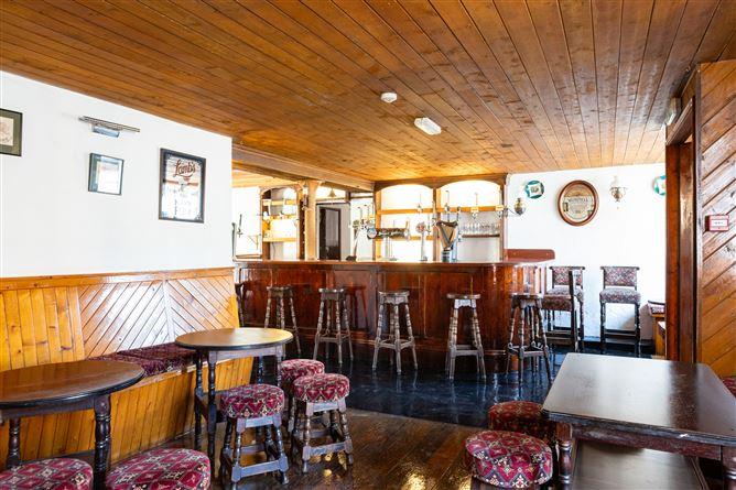 Lil McCarthy's, Main Street, Castletownsend, Cork, historical listing image 6