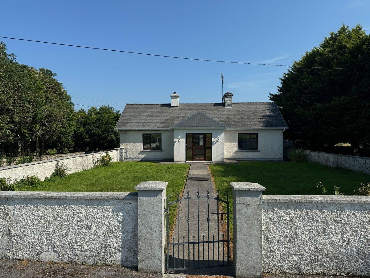 Ballyhenry, Shrule, Co. Mayo, H91YNH0, historical listing image 4