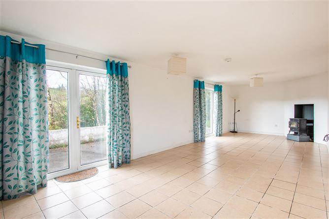 Derreenkealig, Bantry, Co. Cork, historical listing image 3