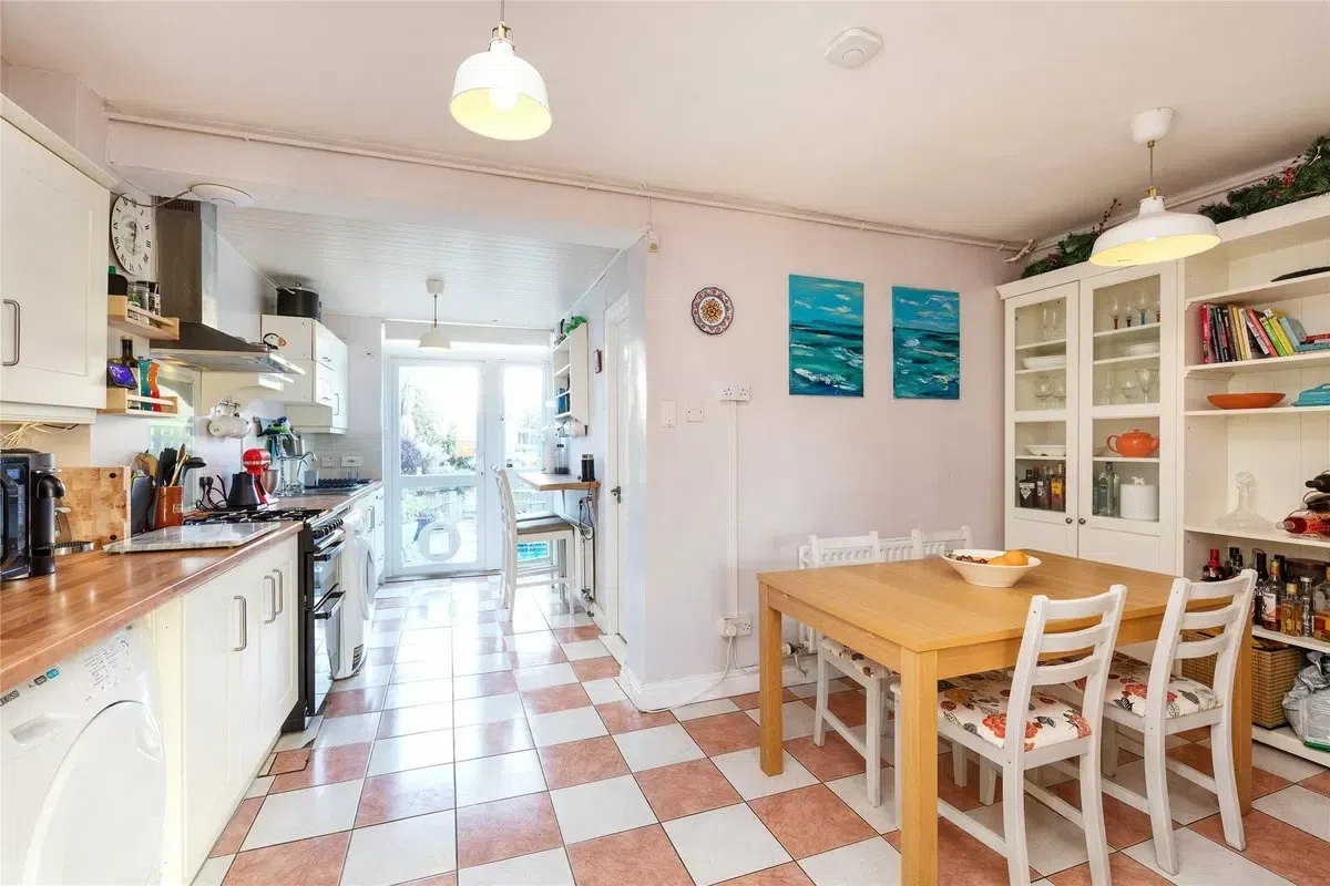 82 Ballygall Parade, Finglas, Dublin 11, historical listing image 3