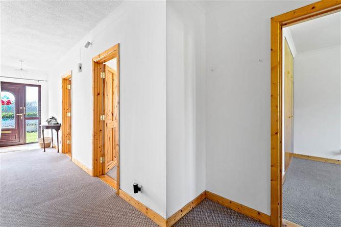 8 Woodlawn, Stranorlar, County Donegal, historical listing image 2