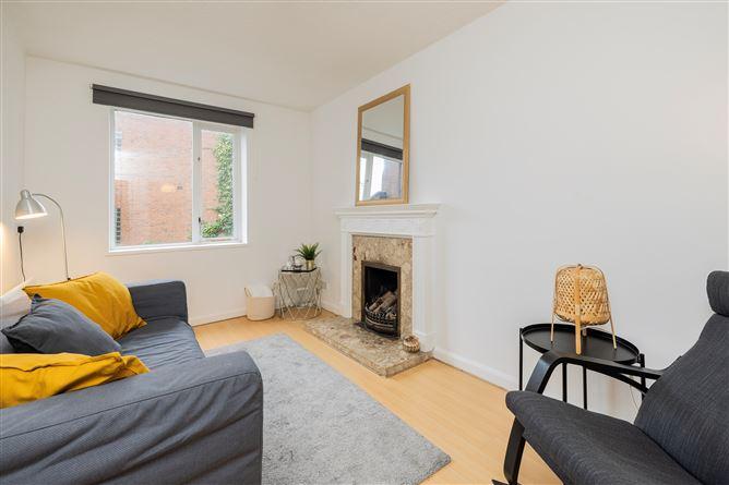 39 Crescent House , Clontarf, Dublin 3, historical listing image 4