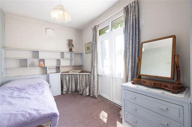 6 Aubrey Park, Shankill, Dublin 18, historical listing image 5