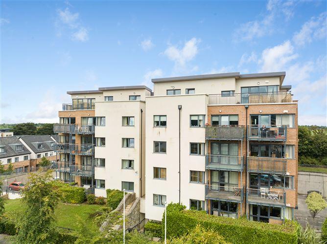 1, The Crescent, Dublin 18, historical listing image 1