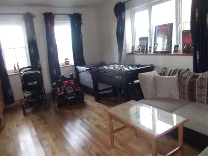 4 Greenhills Drive, Knockgrohery, Roscommon, Co. Roscommon, historical listing image 5