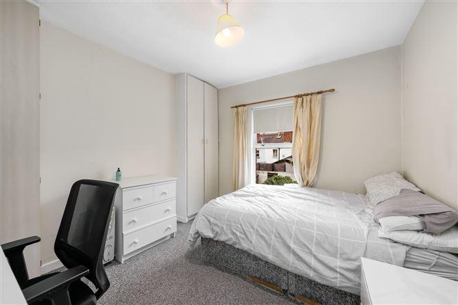 Original advertisement for 33 CARLINGFORD RD, DRUMCONDRA, DUBLIN 9