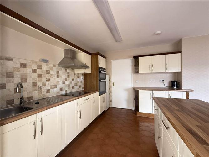 Oakville House, Kickham Street, Co. Tipperary, historical listing image 5