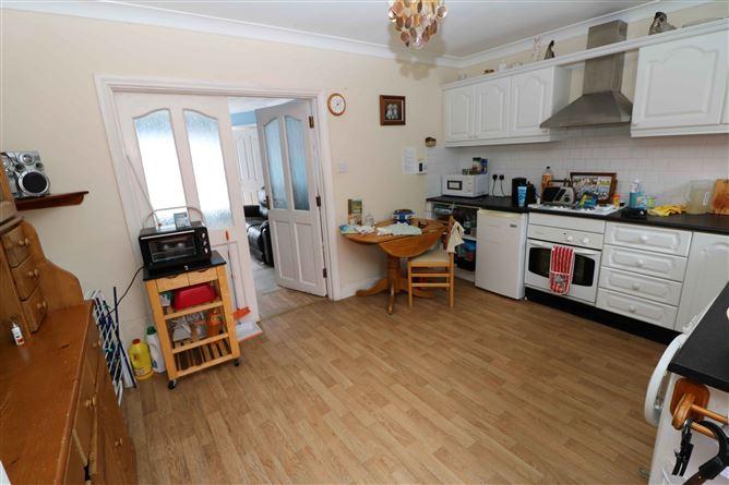 33a Bóthar Brugha, Drogheda, Louth, historical listing image 4