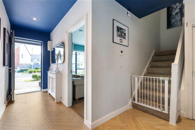 15 White Pines Court, Stocking Avenue, Rathfarnham, Dublin 16, historical listing image 2