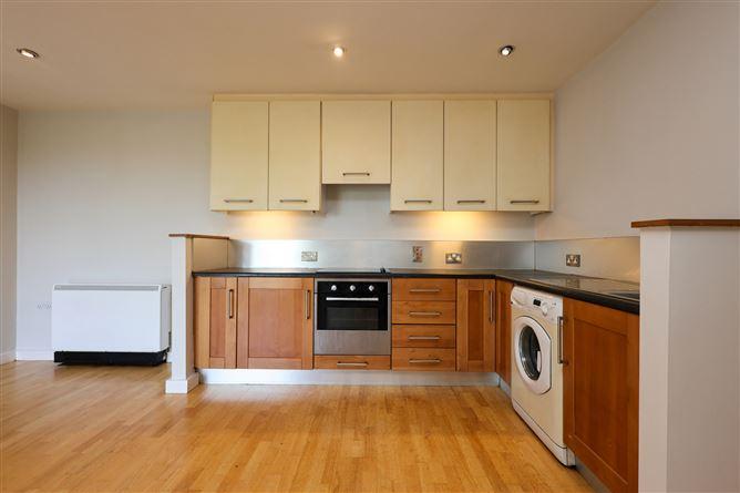 APARTMENT 16, THE QUAY, MARKET POINT, Mullingar, Co. Westmeath, historical listing image 6