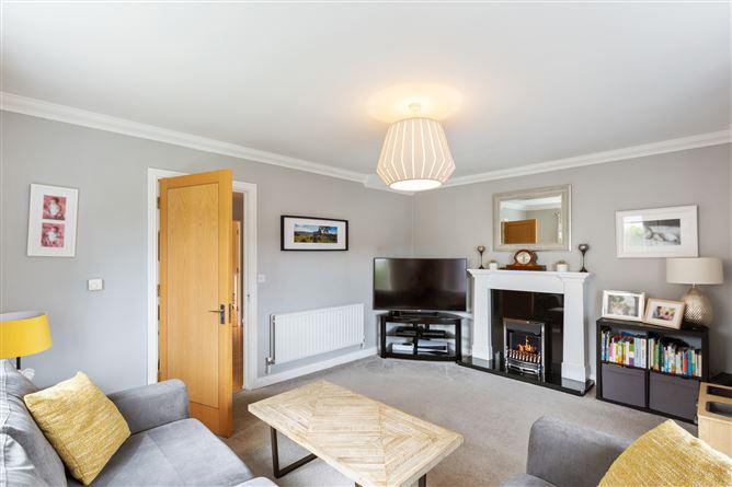 1 Cruagh Court, Dublin 18 , Stepaside, Dublin 18, historical listing image 5