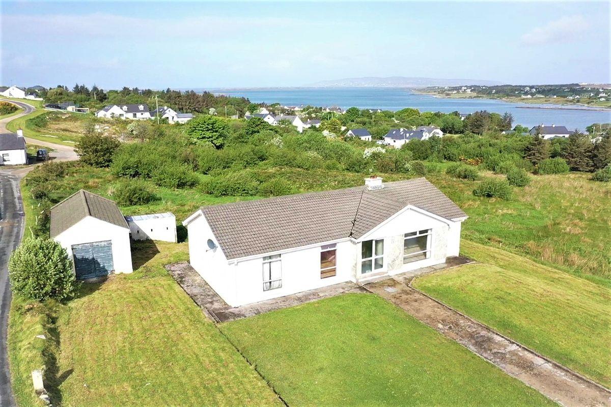 Caravan Road, Dungloe, Co. Donegal, F94Y0C0, historical listing image 2
