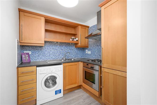 Apartment 17 Griffith Hall, Block B, Glandore Road, Drumcondra, Dublin 9, historical listing image 6