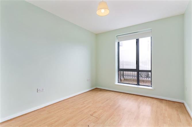 Apt. 21 Cassian Court North, Royal Canal Park, Ashtown, Dublin 15, historical listing image 5