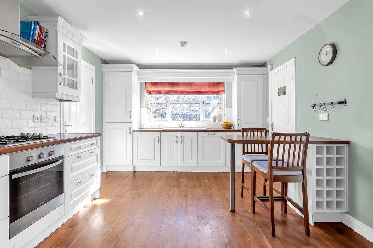 109 The Meadows, Cornelscourt, Newbridge, Co. Kildare, W12P744, historical listing image 5