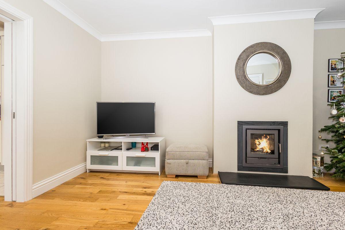6 Beach View, Del Val Avenue, Sutton, Dublin 13, D13WK61, historical listing image 4