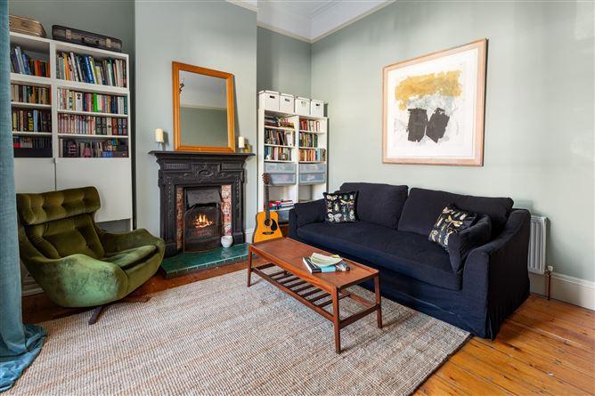 8, Sarsfield Street, Dublin 7, historical listing image 3