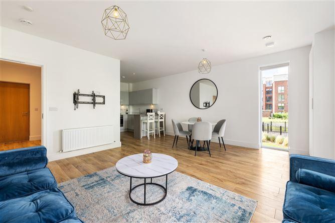 4 Sycamore Hall, Larkfield Way, Leopardstown, Dublin 18, historical listing image 3