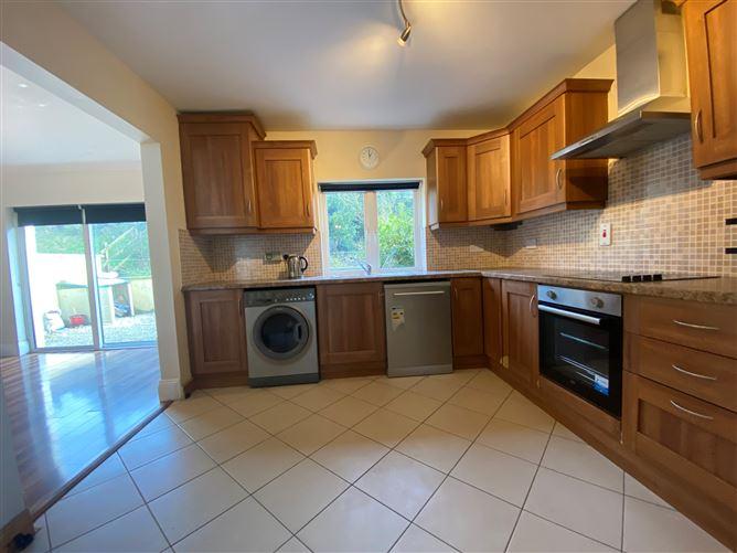 22 Cionn Torc, Castlepollard, Westmeath, historical listing image 5