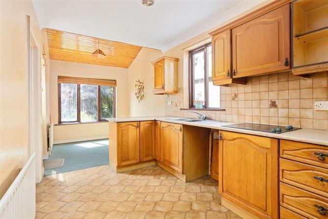 19, Woodville Grove, Co. Dublin, historical listing image 3