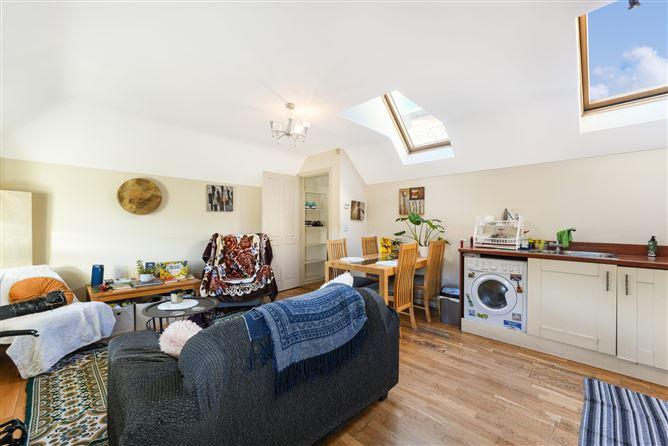 Apartment 31, Montgomery Court, Dublin 1, historical listing image 4