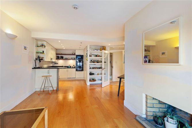 12 Huband Court, Percy Place, Dublin 4, historical listing image 2