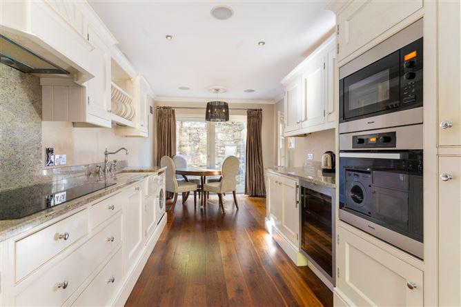 49A Pembroke Lane, Ballsbridge, Dublin 4, D04W9H2, historical listing image 5