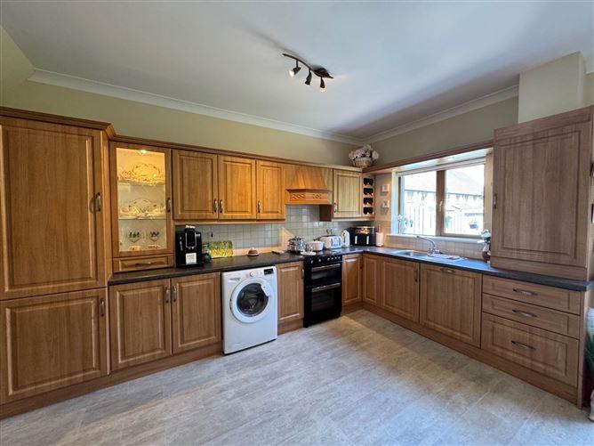 21 Bellingham Green, Castlebellingham, County Louth, historical listing image 6