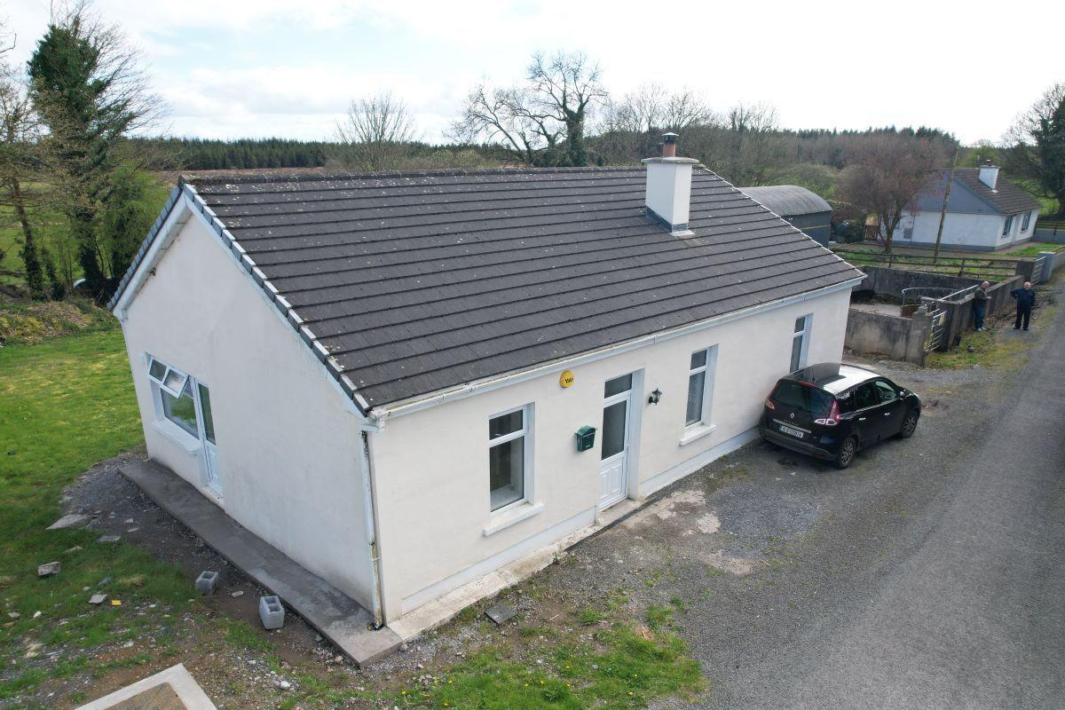 Carrowbehy, Castlerea, Co. Roscommon, F45XV63, historical listing image 1