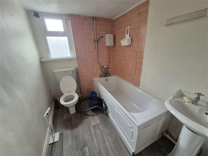 105 Pearse Park, Drogheda, Louth, historical listing image 6