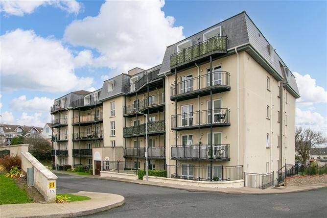 32 The Cedar, Cruagh Wood, Stepaside, Dublin 18, historical listing image 1
