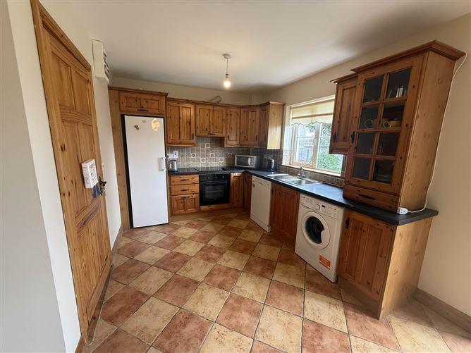 11, Woodfield Green, Co. Galway, historical listing image 6