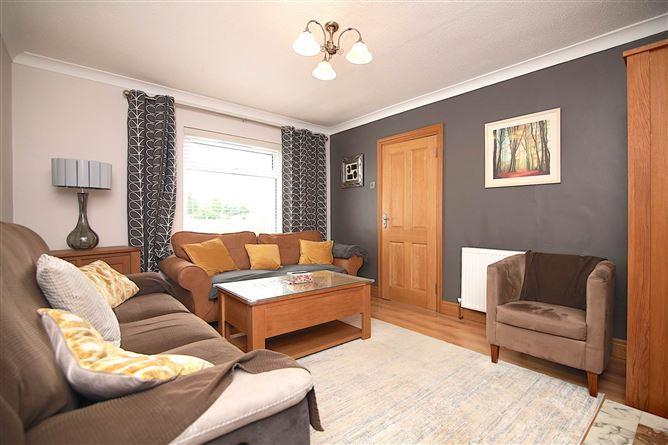 5 Whitechapel Lawn, Clonsilla, Dublin 15, County Dublin, historical listing image 3