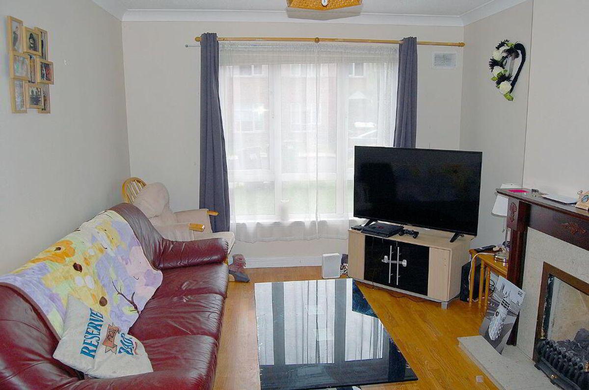 433 Ashbrook Avenue, Tom Bellew Avenue, Dundalk, Co. Louth, historical listing image 3
