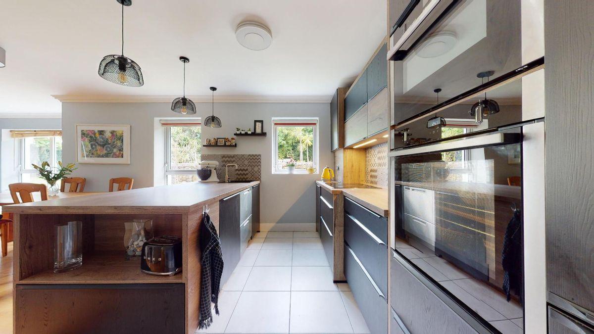 Apartment 7, Saint Nessan's, Howth, Dublin 13, D13KP20, historical listing image 3