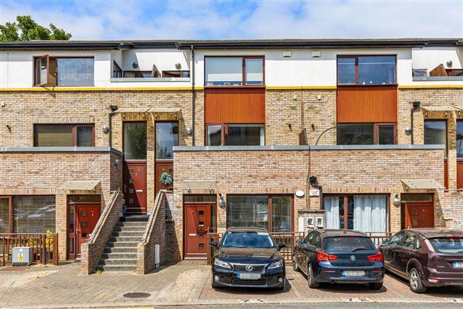 70 Olcovar, Shankill, Co. Dublin, historical listing image 1