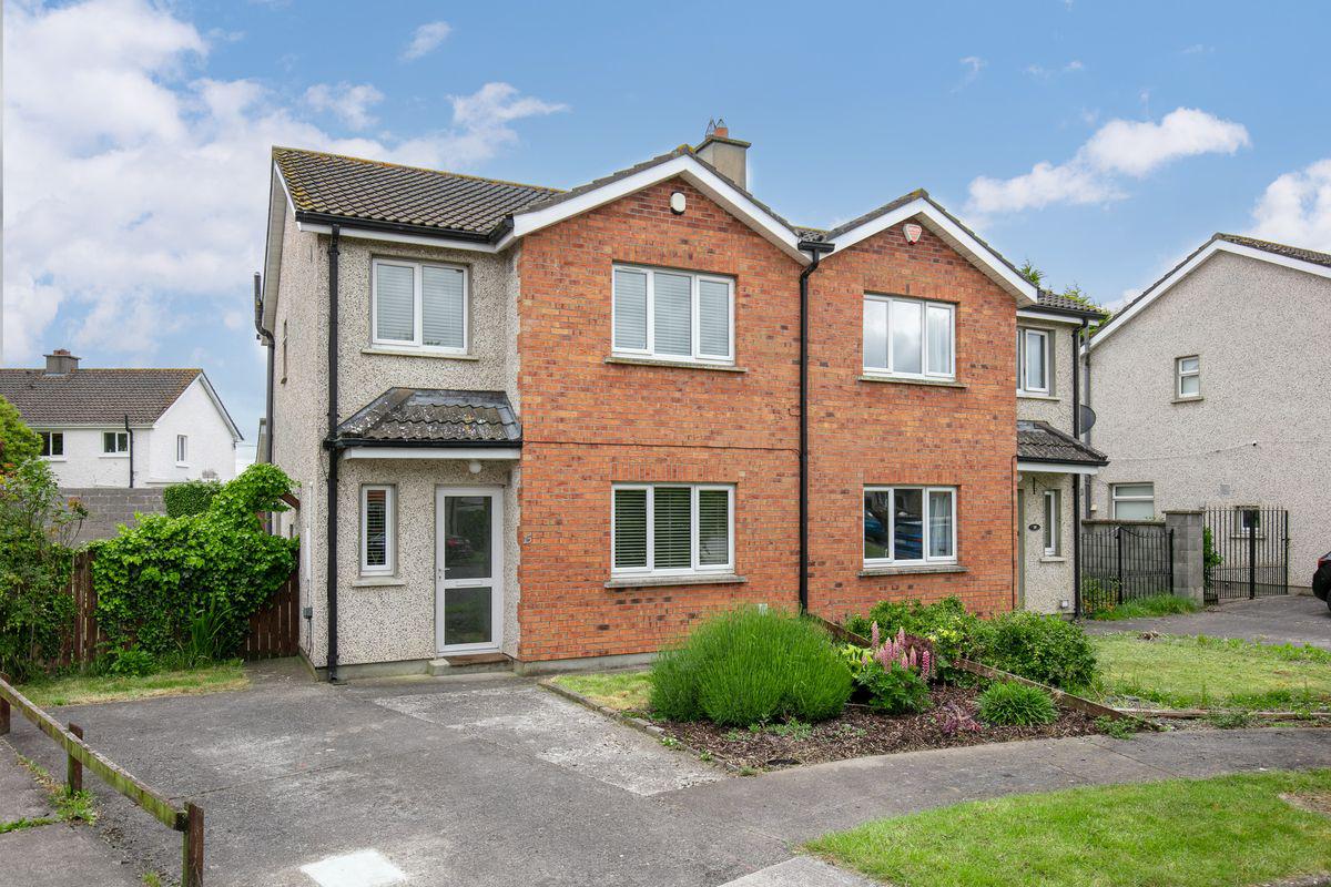 15 Dolmen Court, Browneshill Road, Carlow Town, Co. Carlow, historical listing image 1