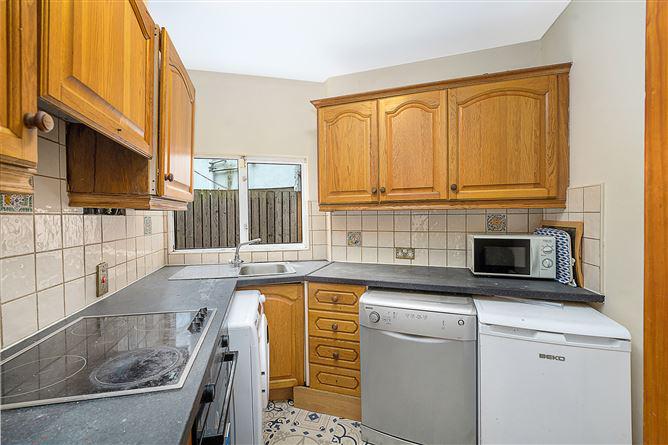 93 & 93B Howth Road, Clontarf, Clontarf, Dublin 3, D03HE03, historical listing image 6