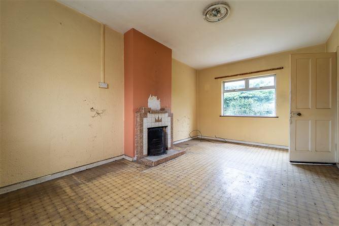 5 Old Lucan Road , Palmerstown, Dublin 20, historical listing image 4