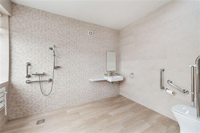 12, Pinewood Drive, Dublin 11, historical listing image 6
