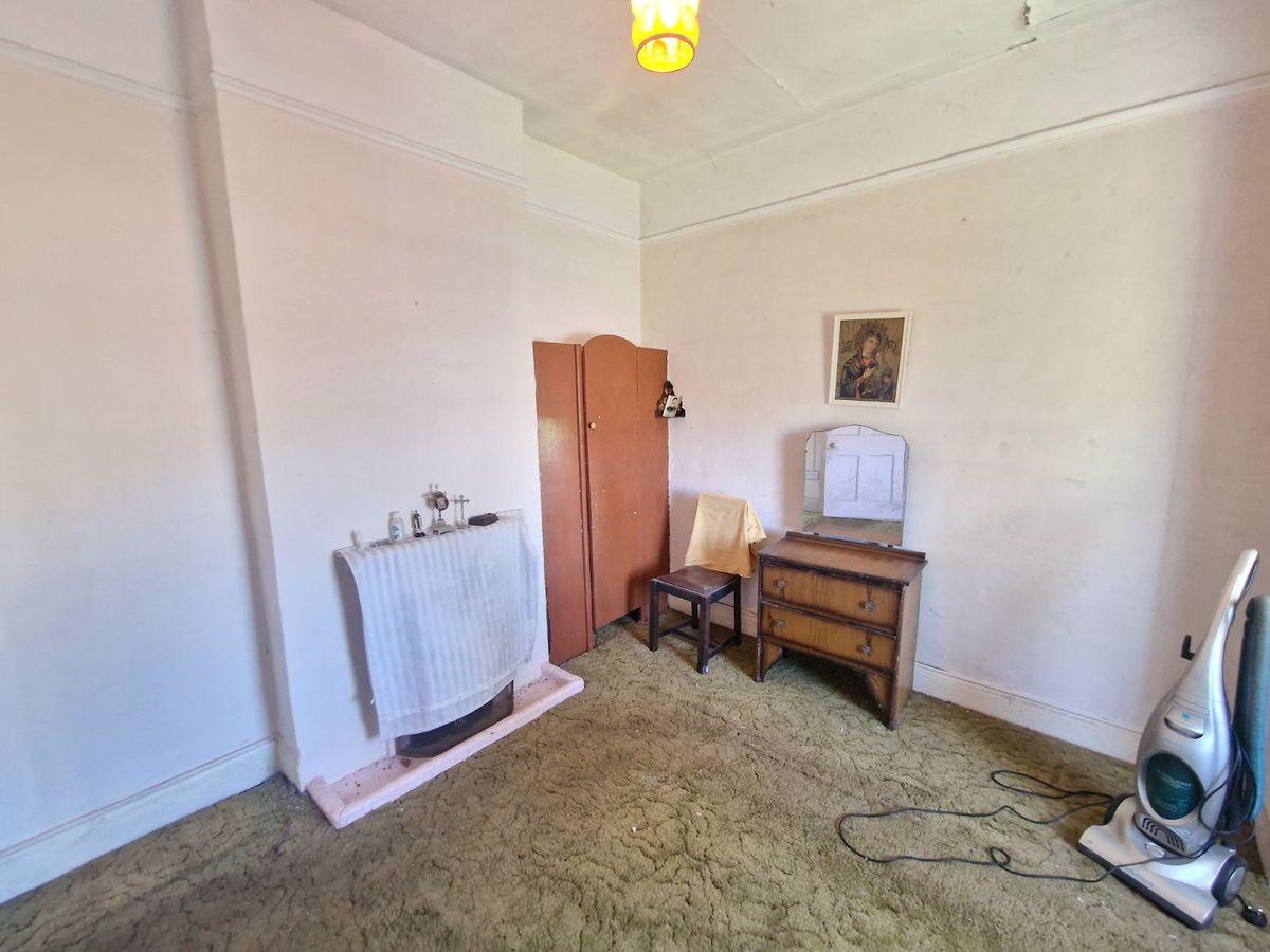 Knock Road, Claremorris, Claremorris, Co. Mayo, F12HP73, historical listing image 3
