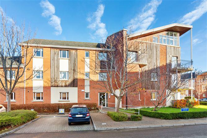 29 Cluain Shee, Aiken's Village, Sandyford, Dublin 18, D18RV06, historical listing image 1