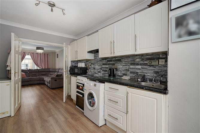 1 Woodvale Crescent, Clonsilla, Dublin 15, historical listing image 6