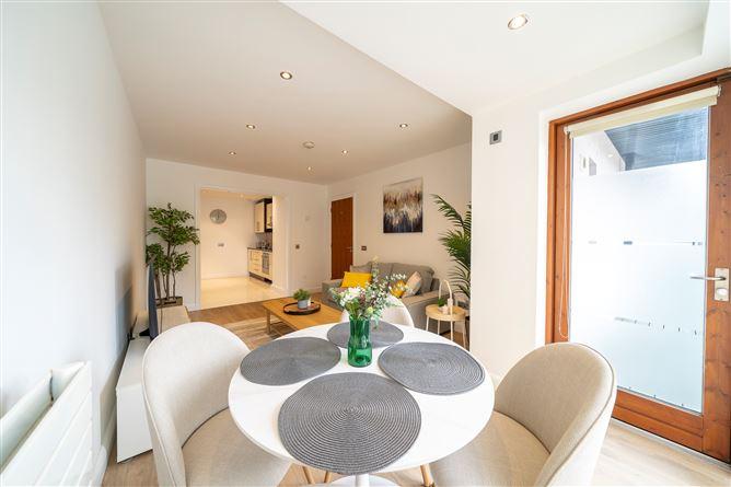 3 Landscape Court , Churchtown, Dublin 14, historical listing image 4