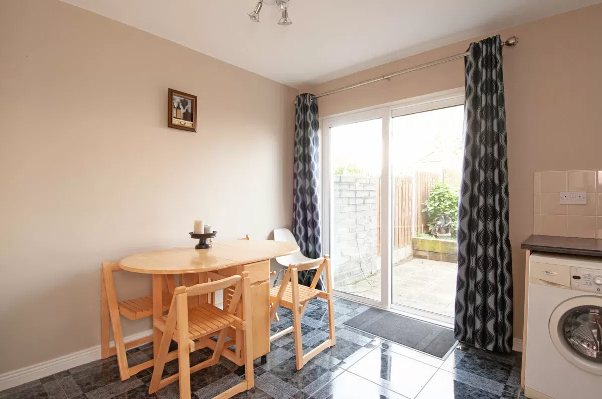 18 Riverchapel Crescent, Riverchapel, Co. Wexford, historical listing image 4